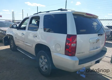 2008 Chevrolet Tahoe Ltz z USA, uszkodzony, nr VIN 1GNFC13J98R233238